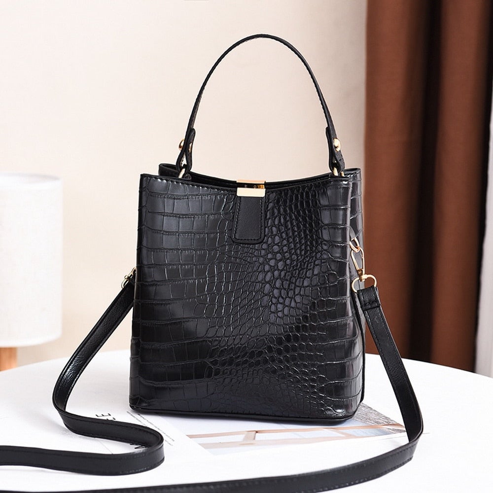 43-Women's Black Crocodile Leather Luxury Bag