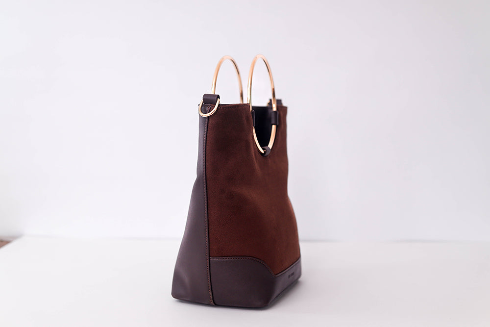 69- two met women bag-02