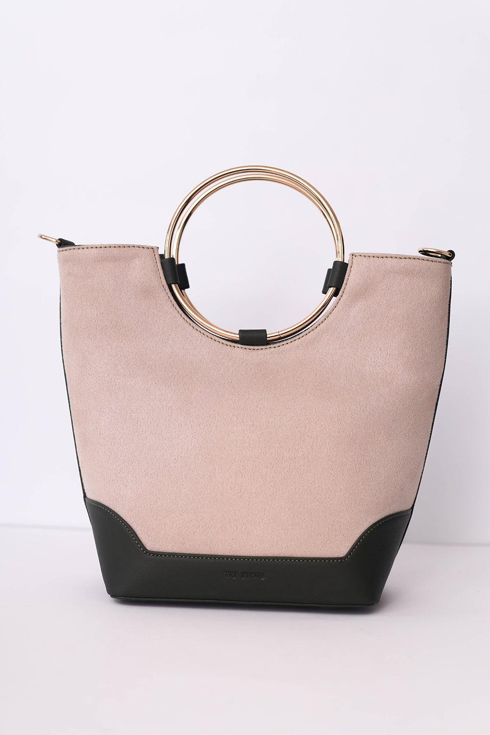 69- two met women bag-04