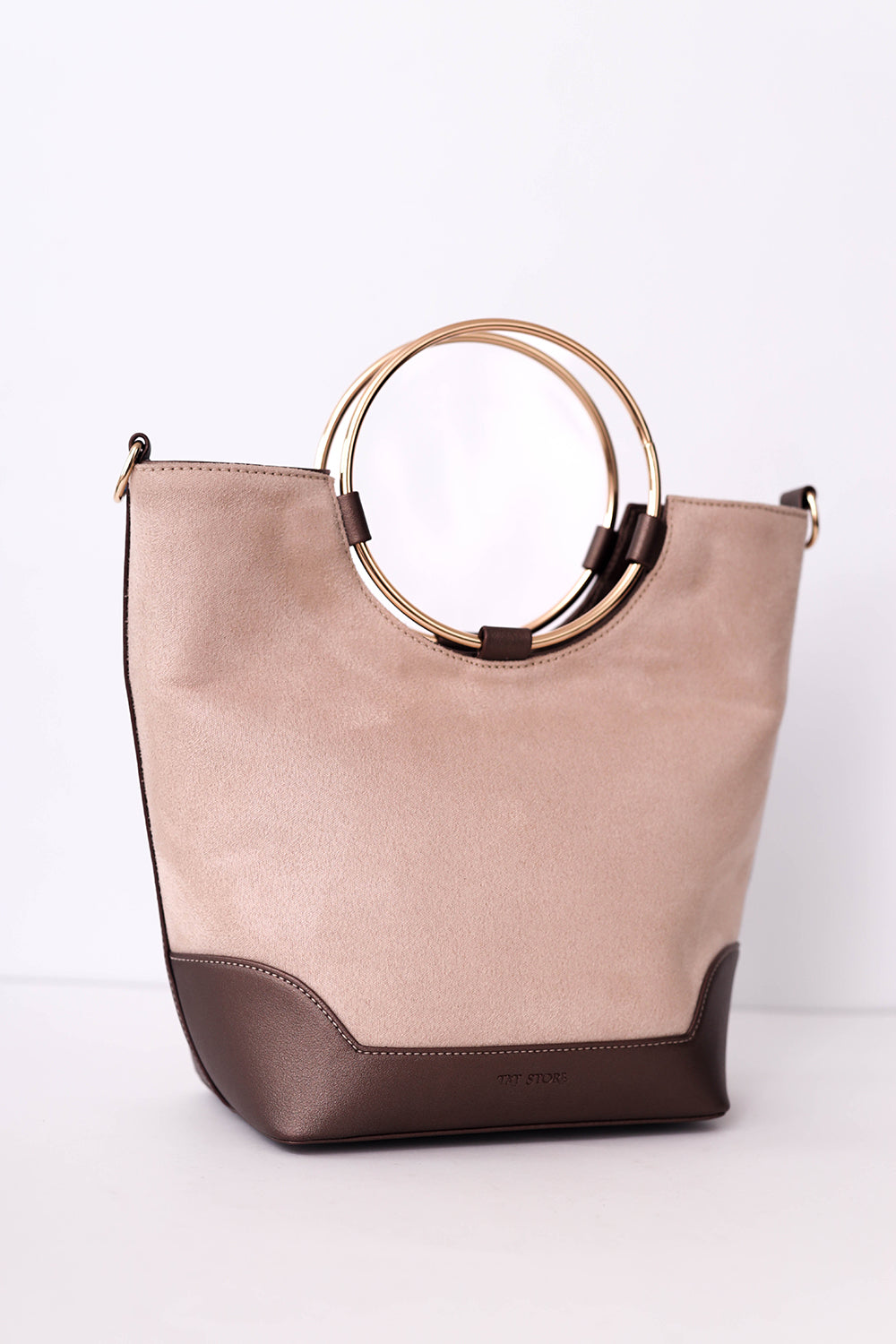 69- two met women bag-05