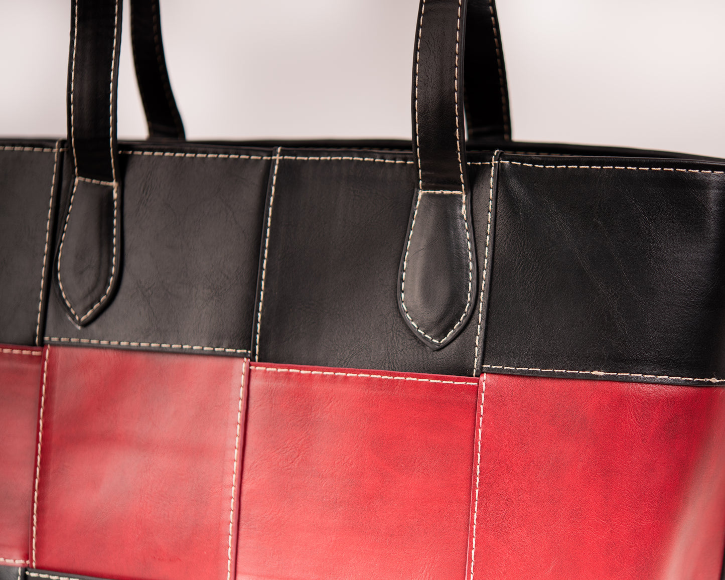 ÉLARA Bag- Black & RED