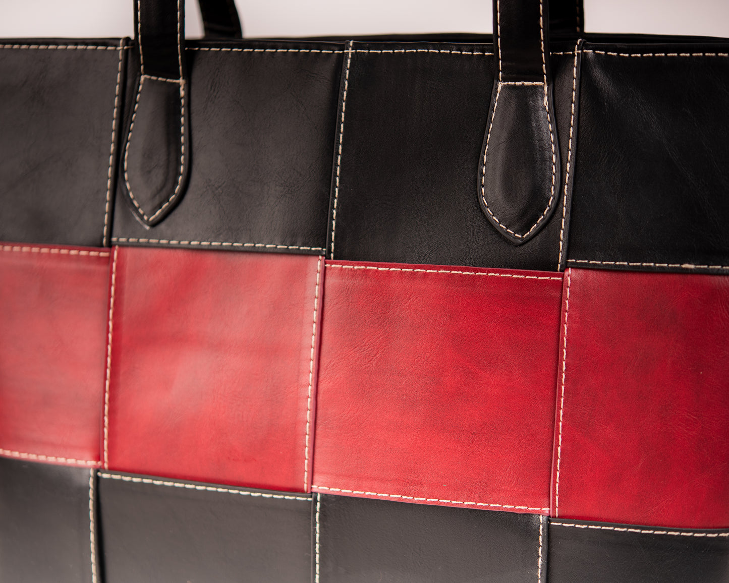 ÉLARA Bag- Black & RED